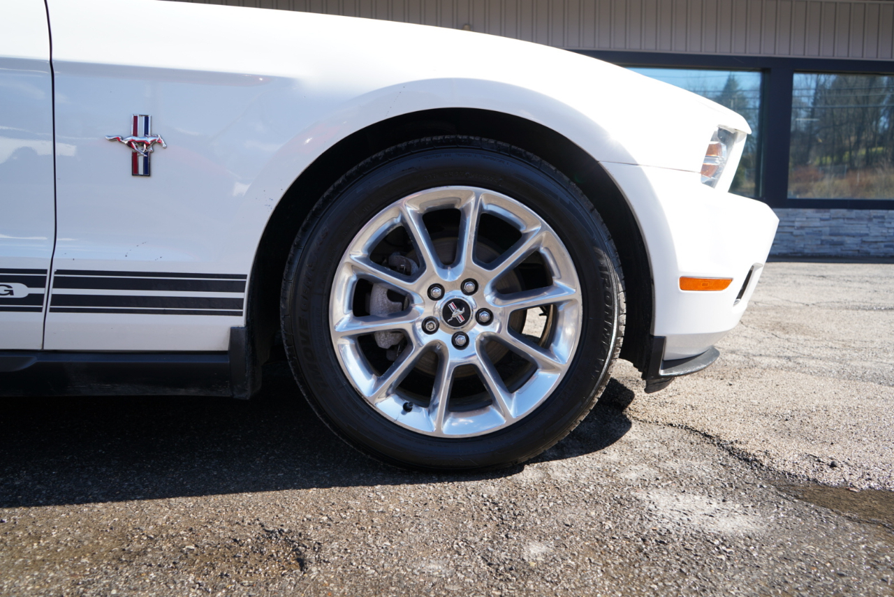 Ford Mustang 2dr Conv V6 Premium 2010