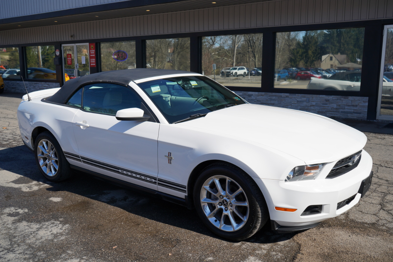 Ford Mustang 2dr Conv V6 Premium 2010
