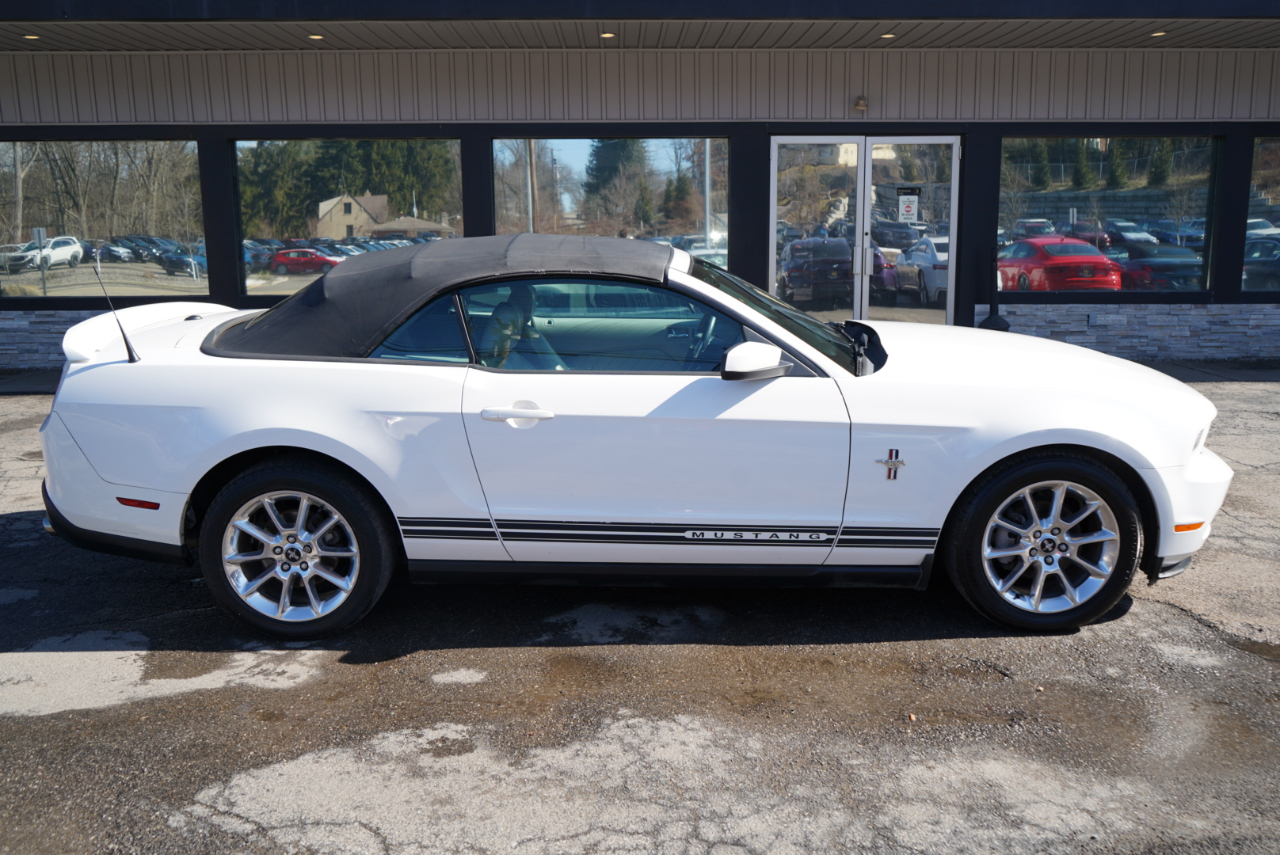 Ford Mustang 2dr Conv V6 Premium 2010
