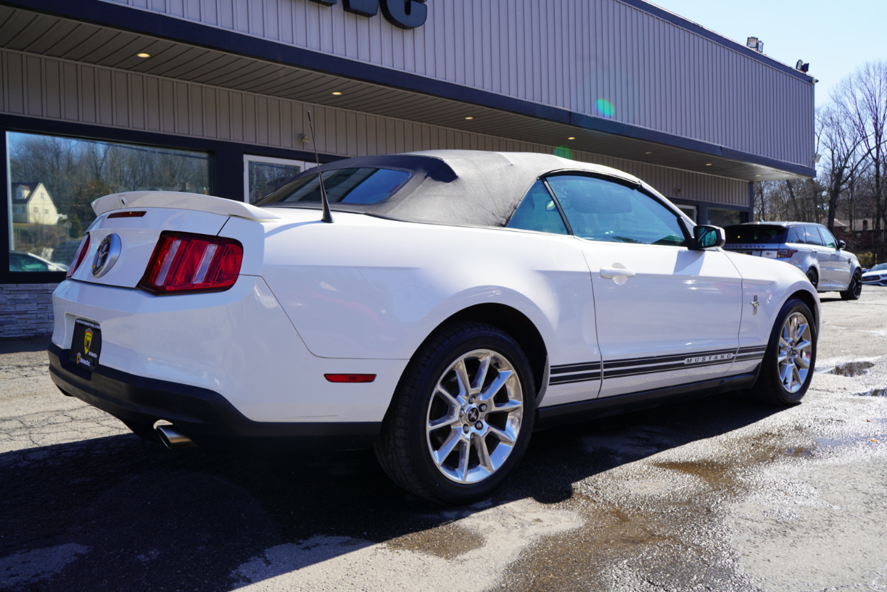 Ford Mustang 2dr Conv V6 Premium 2010