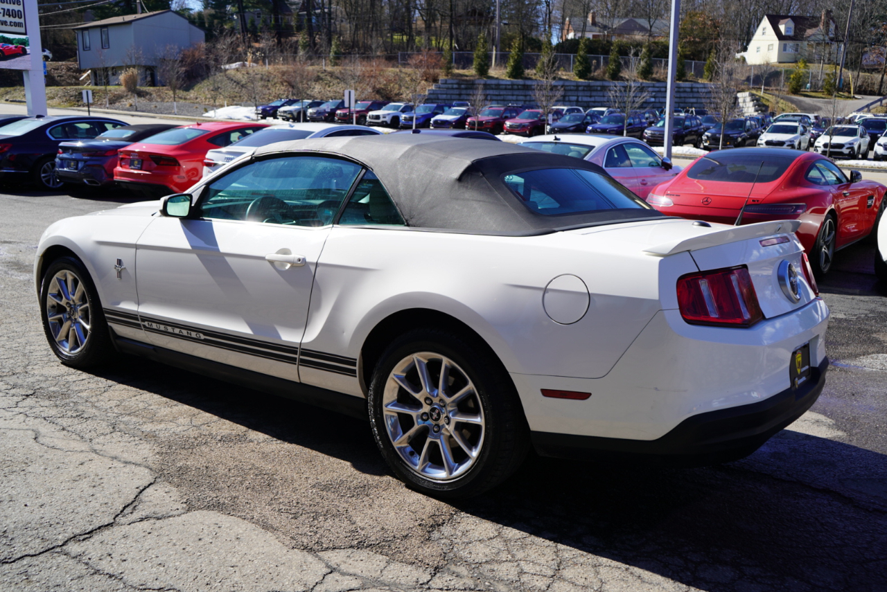 Ford Mustang 2dr Conv V6 Premium 2010