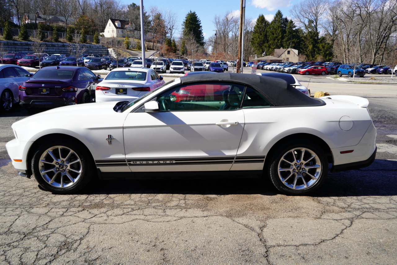 Ford Mustang 2dr Conv V6 Premium 2010