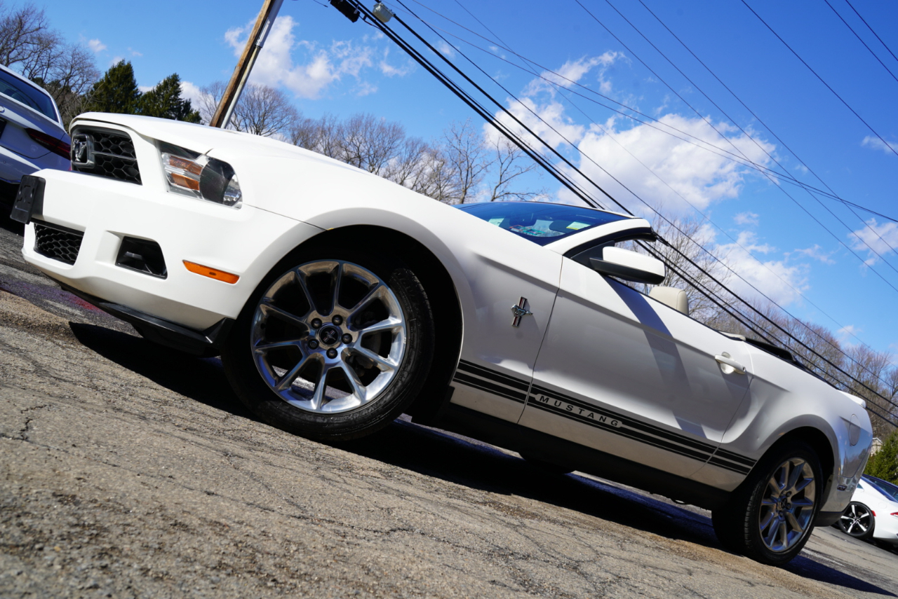 Ford Mustang 2dr Conv V6 Premium 2010