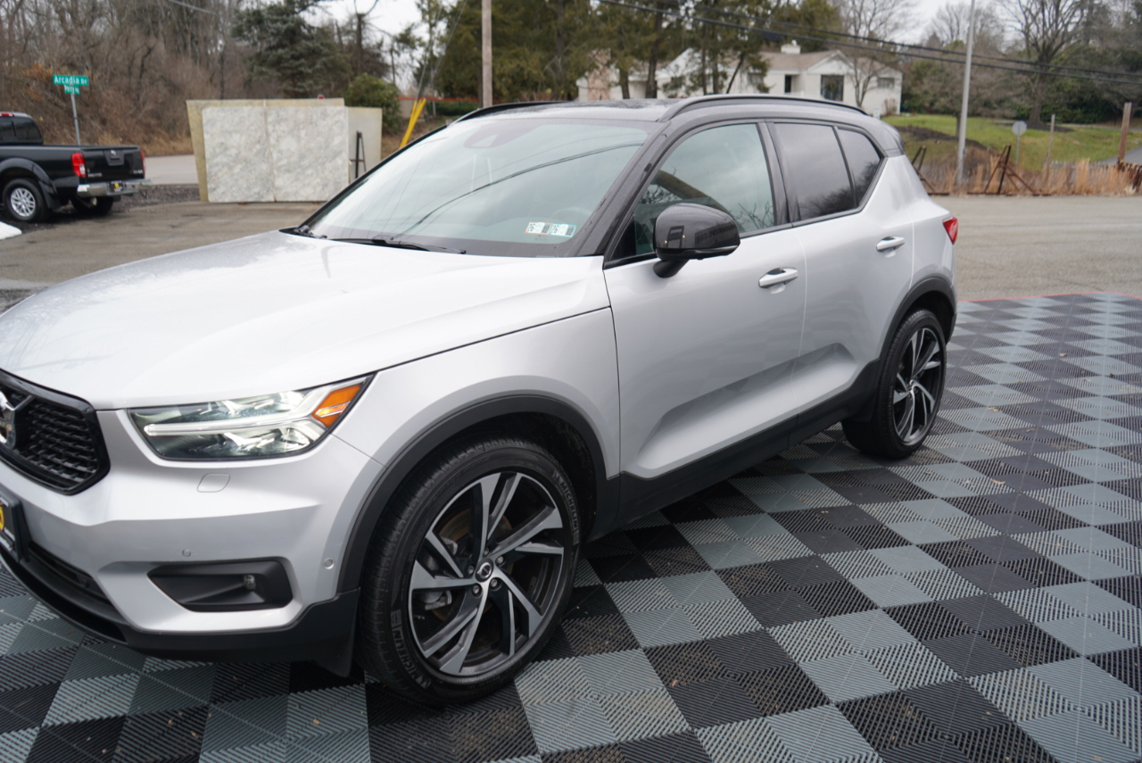 Volvo XC40 T5 AWD R-Design 2019