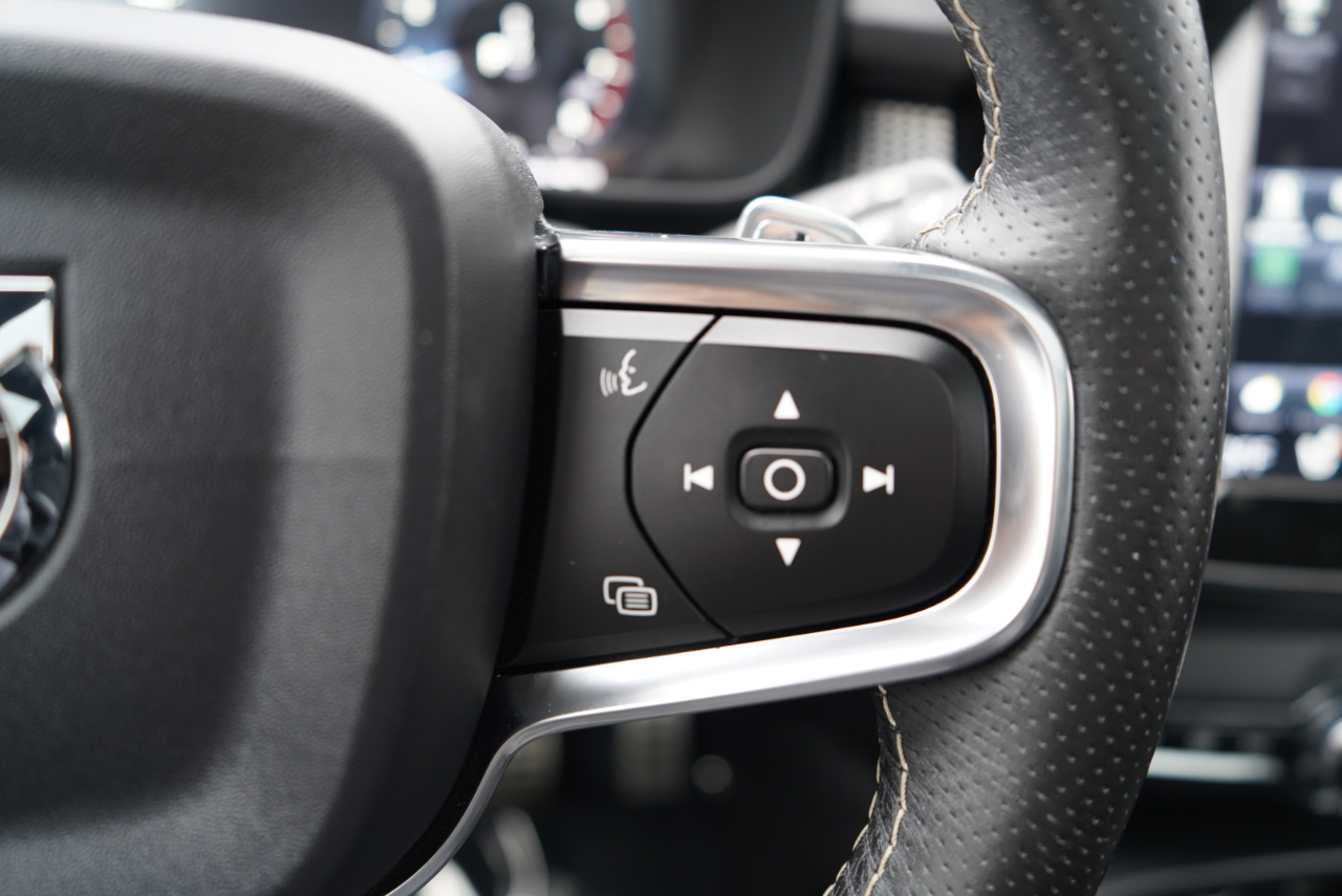 Volvo XC40 T5 AWD R-Design 2019