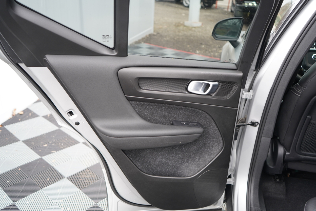 Volvo XC40 T5 AWD R-Design 2019