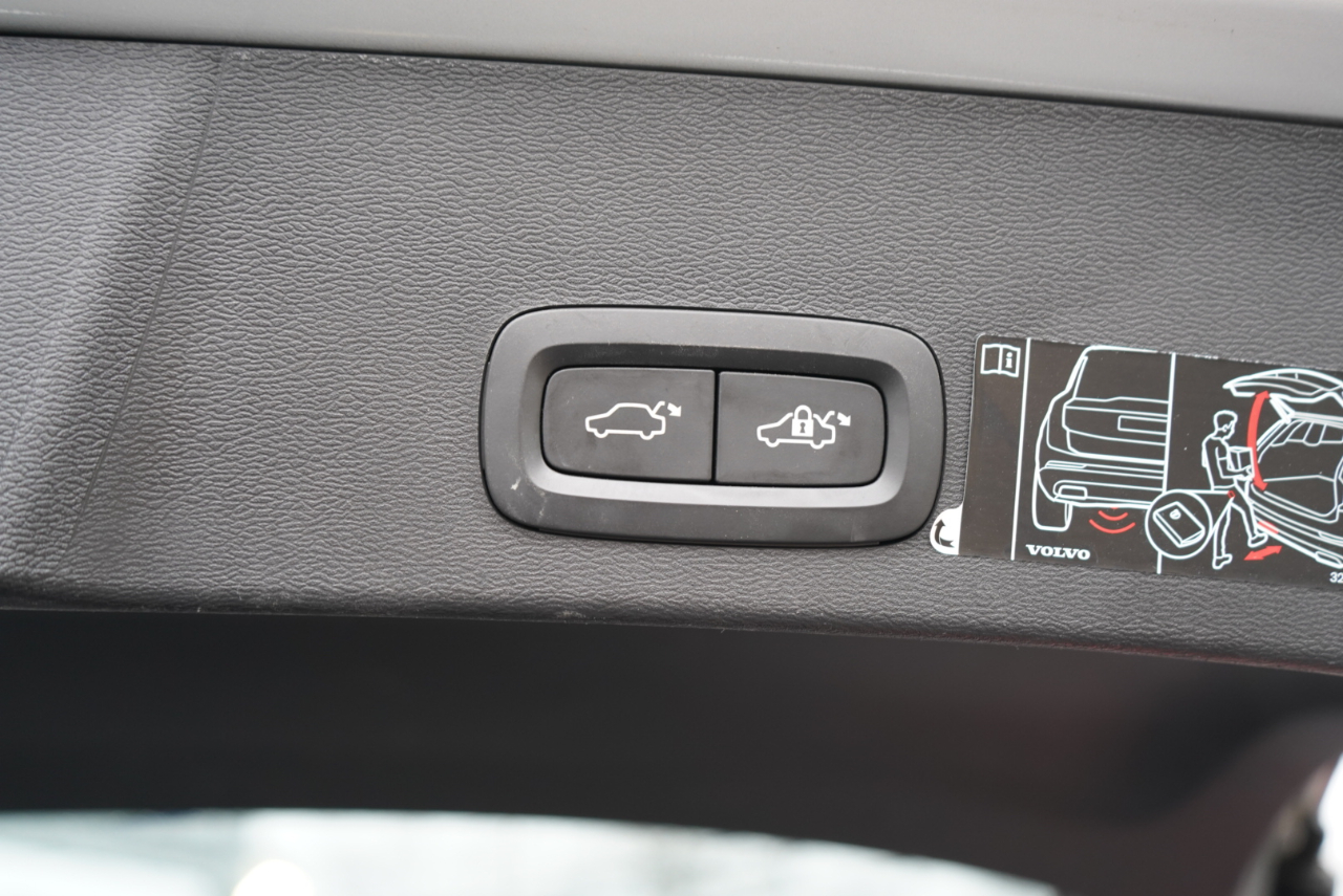 Volvo XC40 T5 AWD R-Design 2019