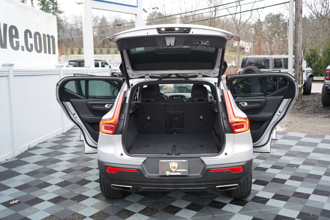 Volvo XC40 T5 AWD R-Design 2019