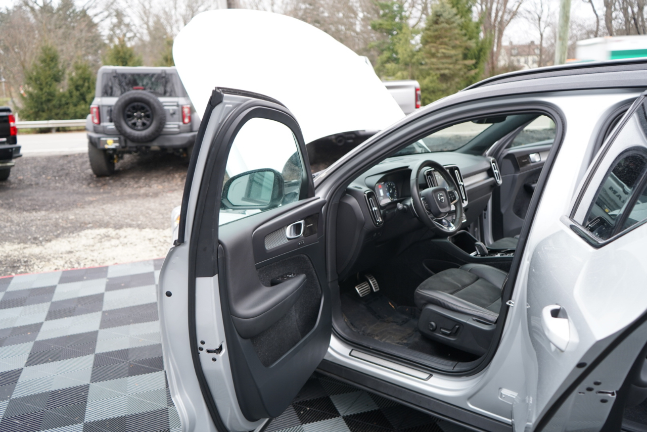 Volvo XC40 T5 AWD R-Design 2019