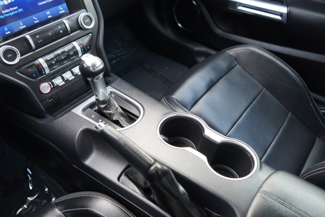 Ford Mustang EcoBoost Fastback 2021