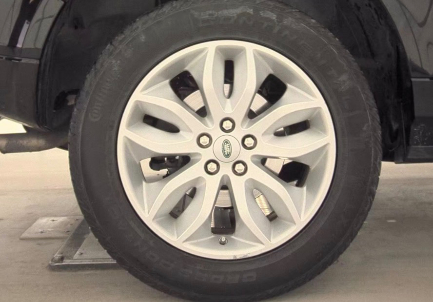 Land Rover LR2 AWD 4dr 2013