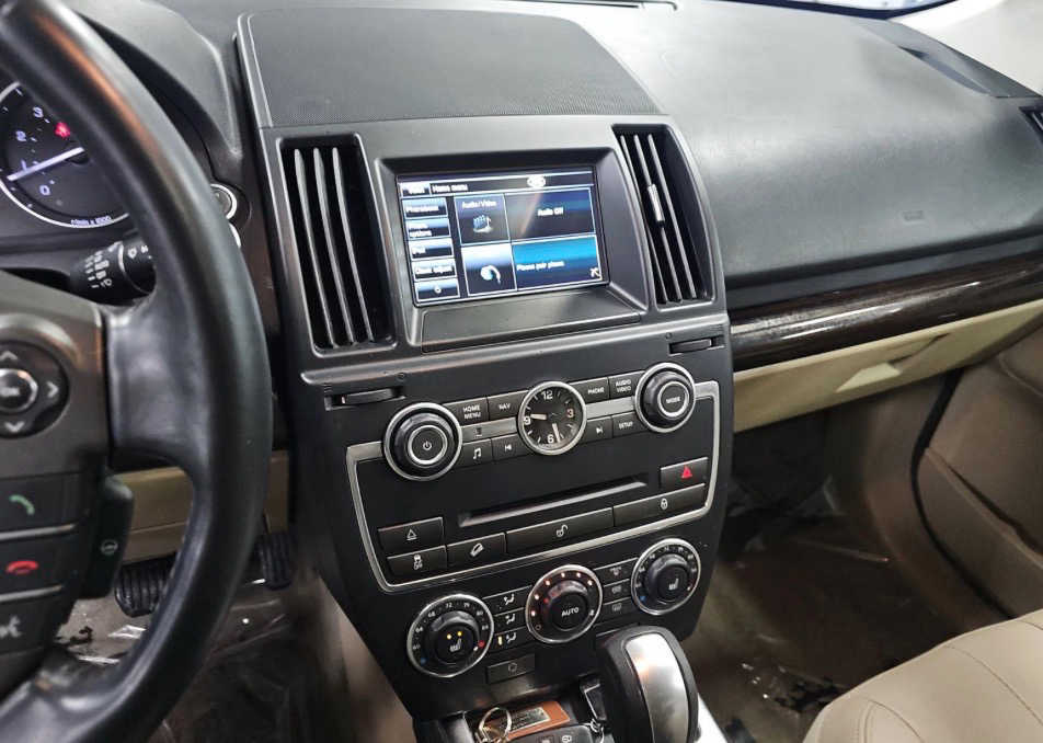 Land Rover LR2 AWD 4dr 2013