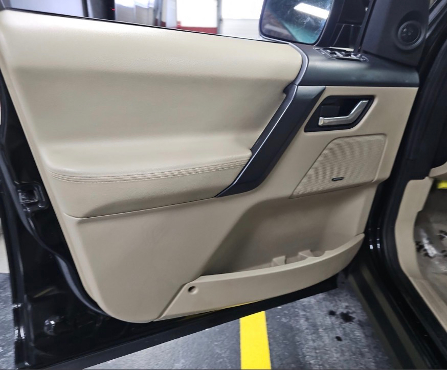 Land Rover LR2 AWD 4dr 2013