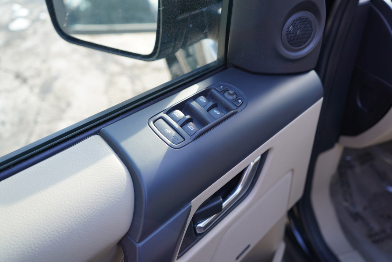 Land Rover LR2 AWD 4dr 2013