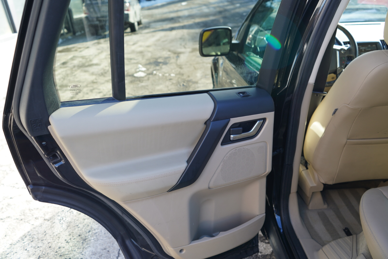 Land Rover LR2 AWD 4dr 2013