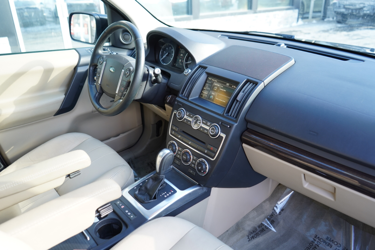 Land Rover LR2 AWD 4dr 2013