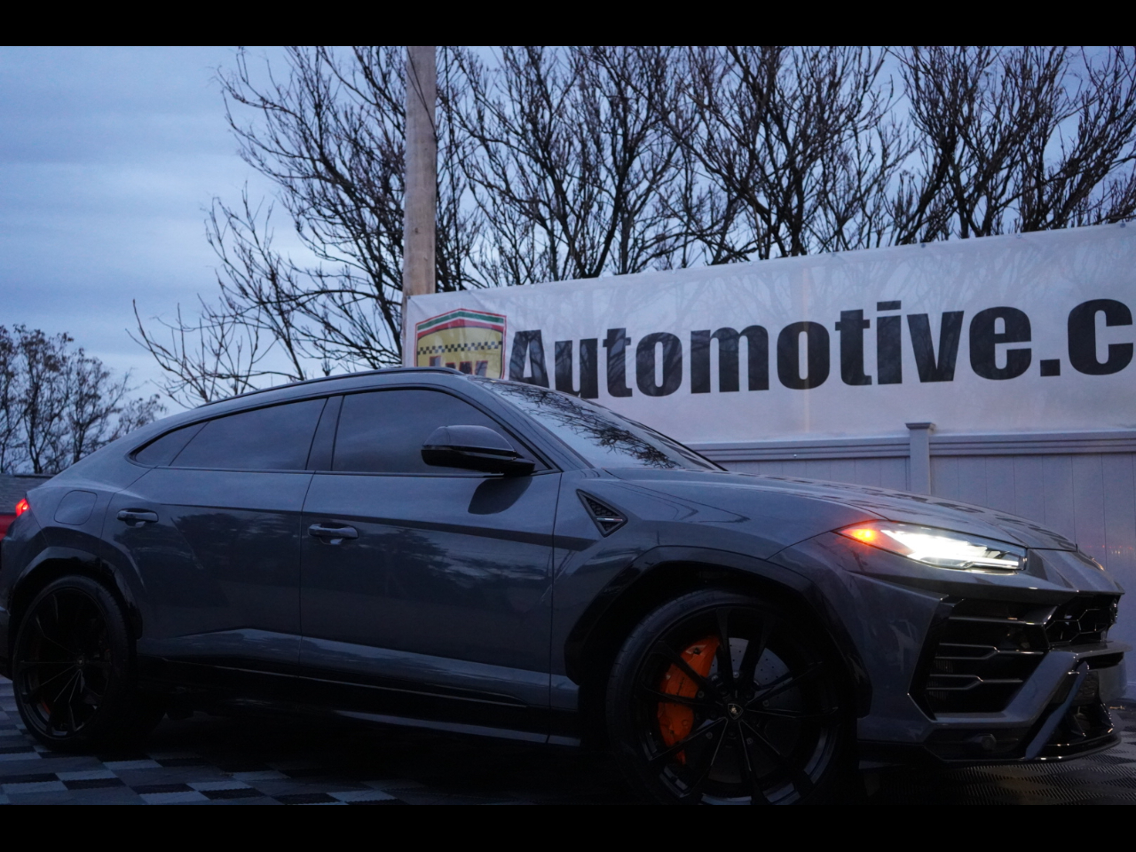 2021 Lamborghini Urus AWD