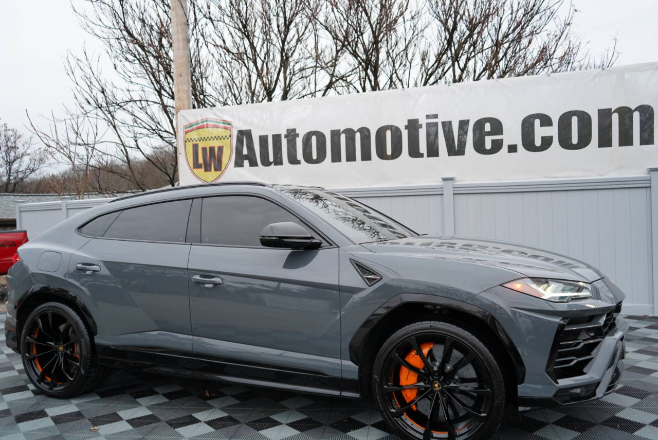 Lamborghini Urus AWD 2021