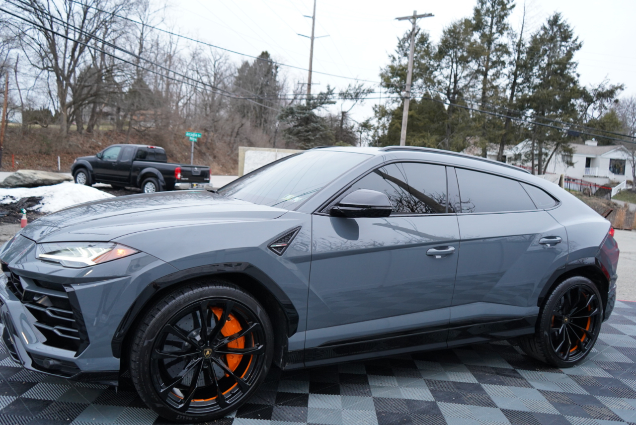 Lamborghini Urus AWD 2021