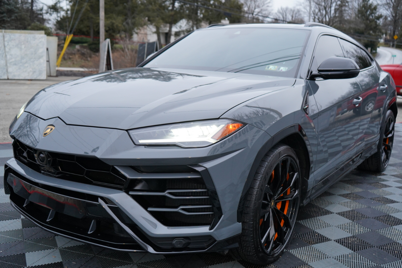 Lamborghini Urus AWD 2021