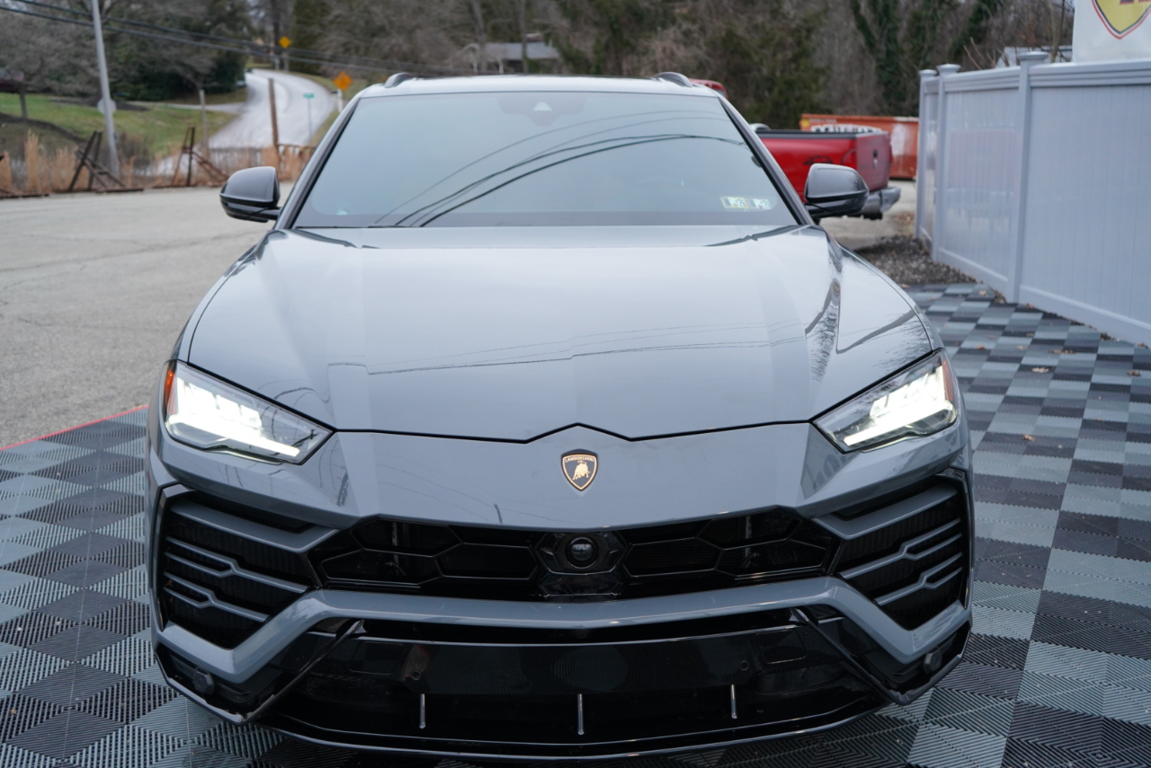 Lamborghini Urus AWD 2021
