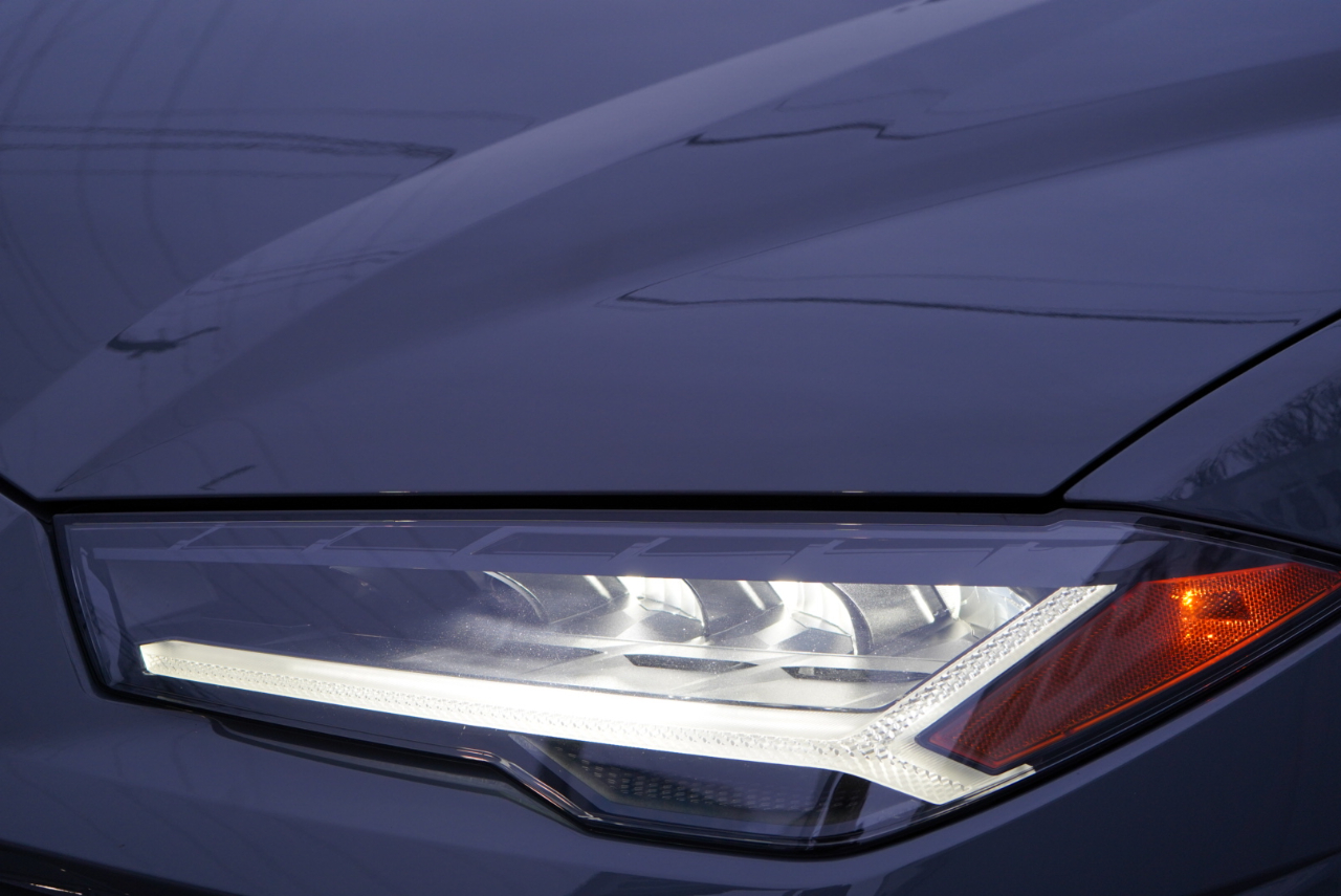 Lamborghini Urus AWD 2021