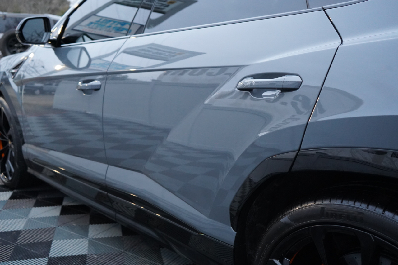 Lamborghini Urus AWD 2021