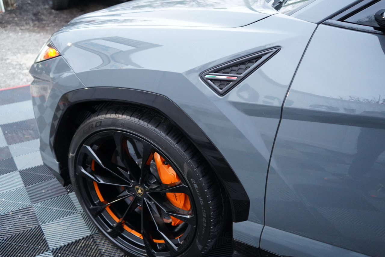 Lamborghini Urus AWD 2021