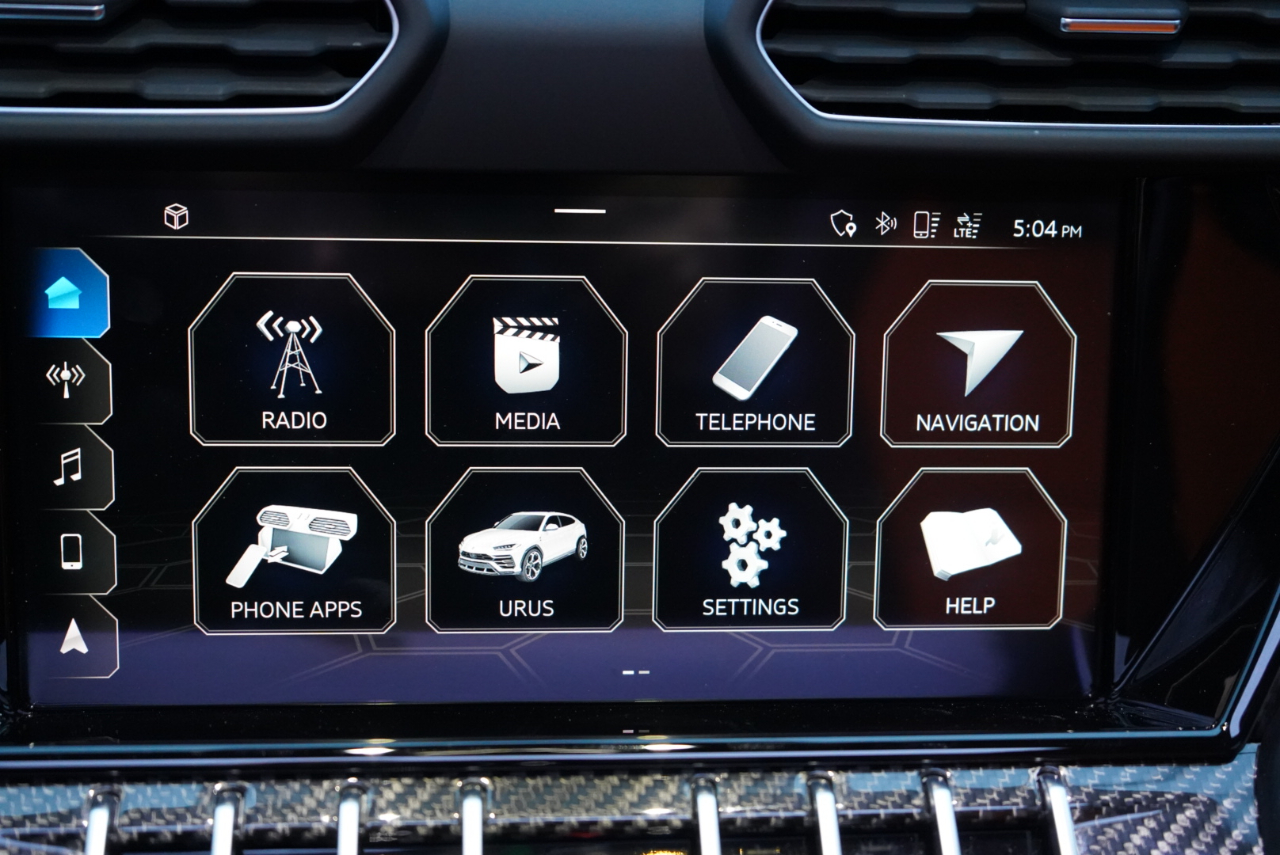 Lamborghini Urus AWD 2021