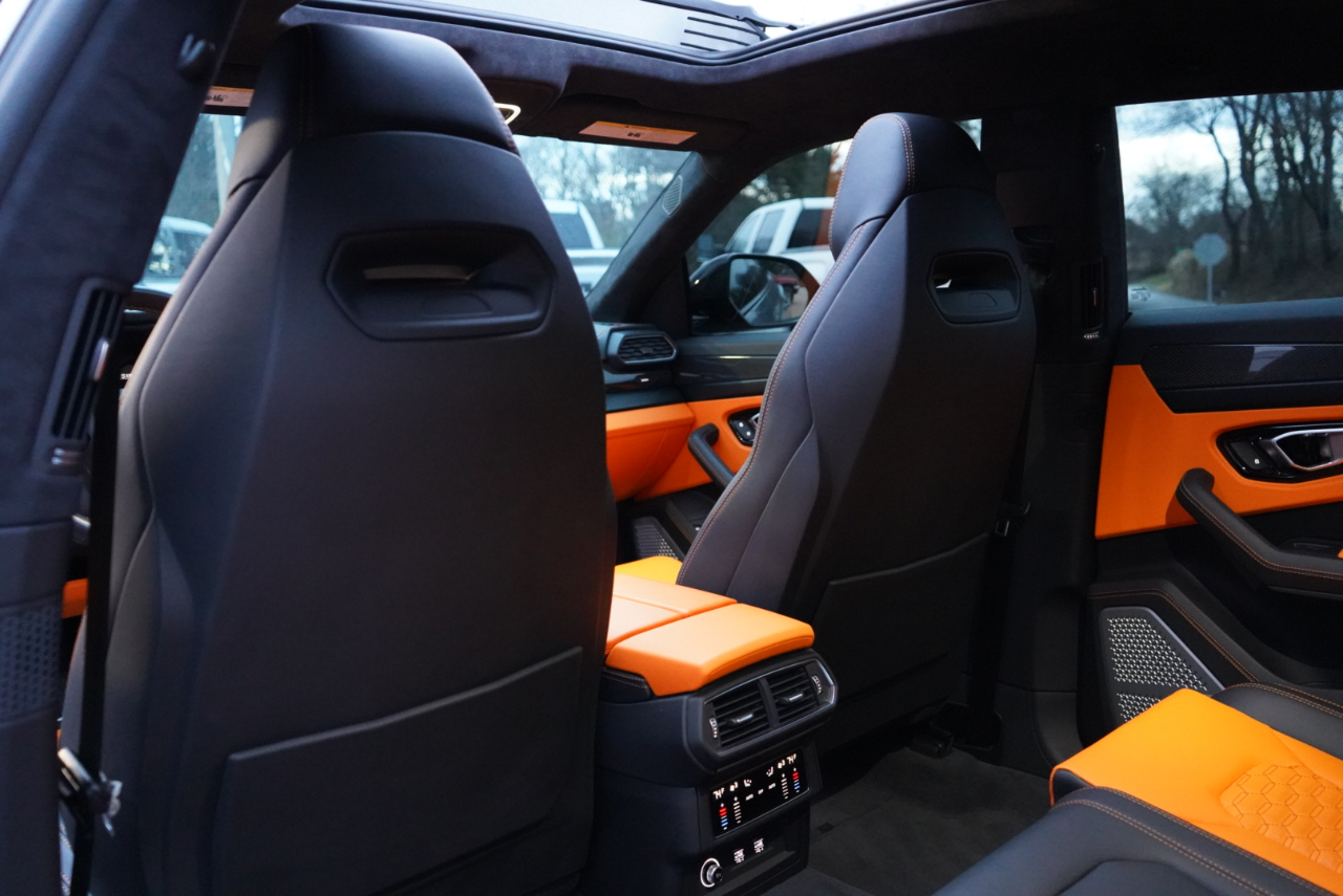 Lamborghini Urus AWD 2021