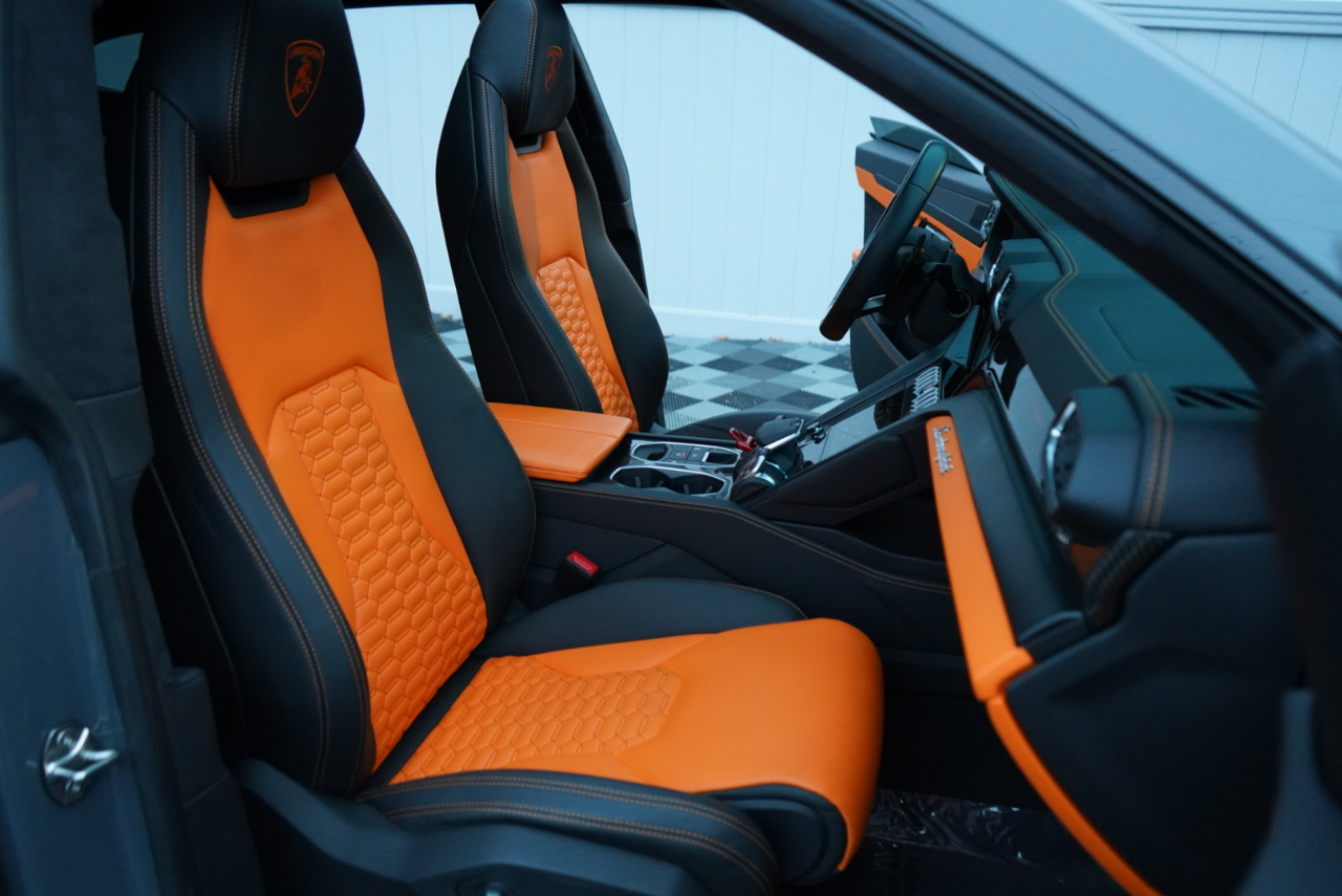 Lamborghini Urus AWD 2021