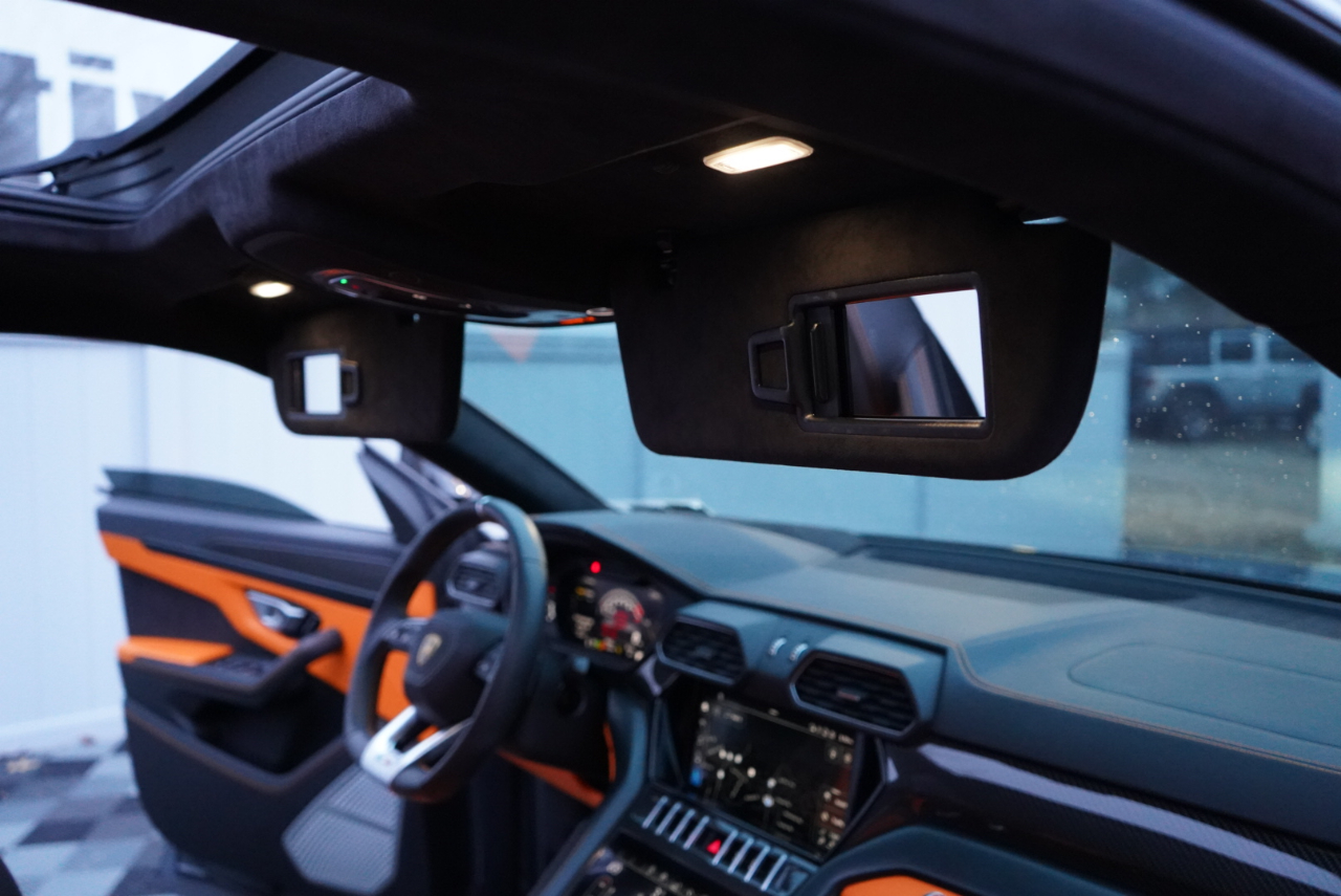 Lamborghini Urus AWD 2021