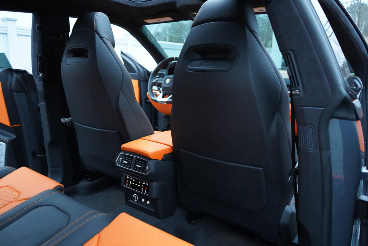 Lamborghini Urus AWD 2021