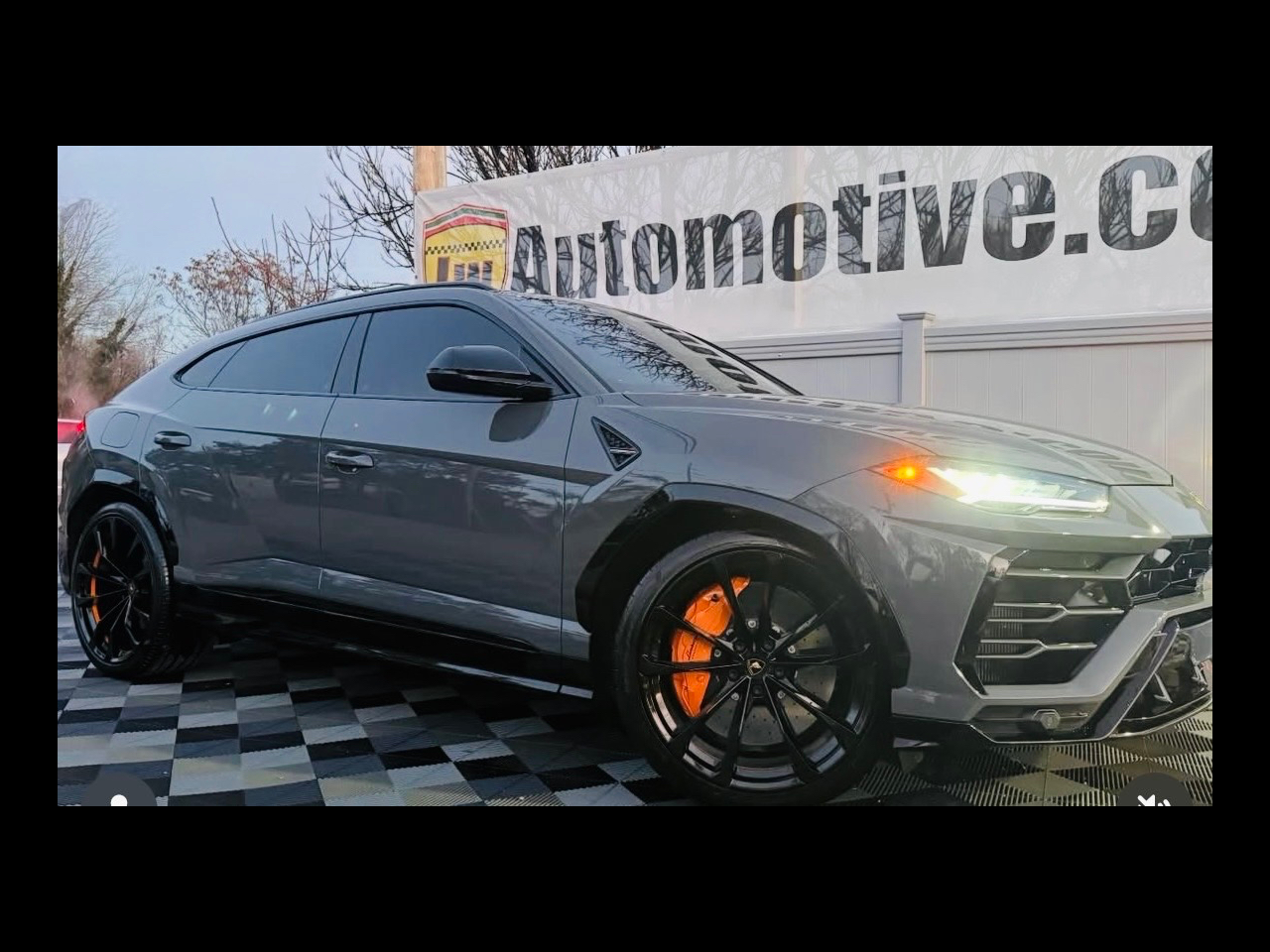 2021 Lamborghini Urus AWD