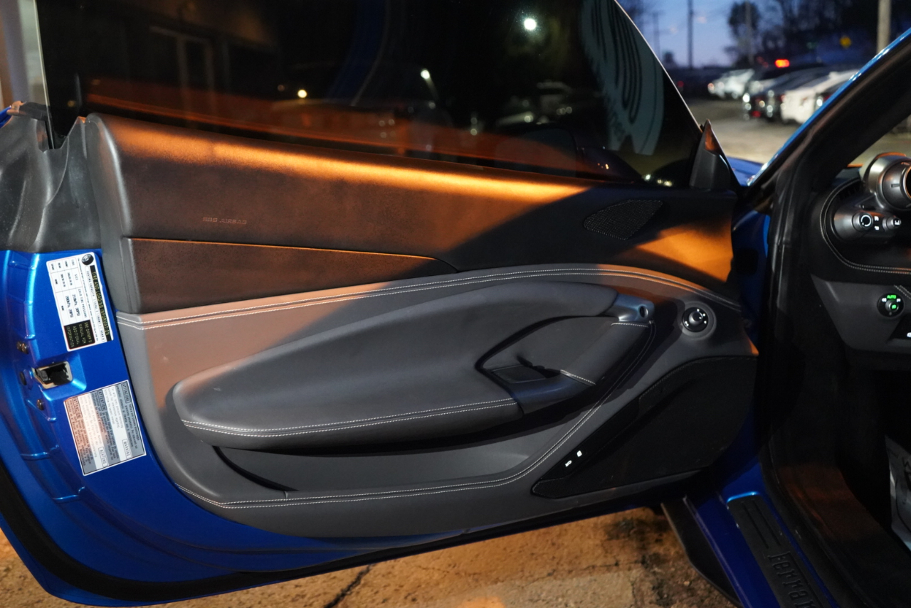 Ferrari F8 Tributo Coupe 2021