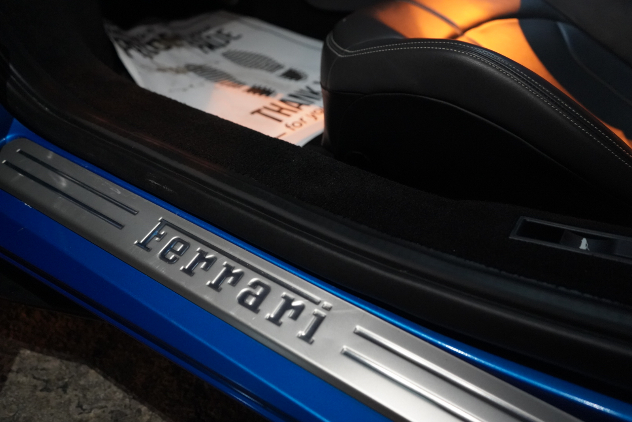 Ferrari F8 Tributo Coupe 2021