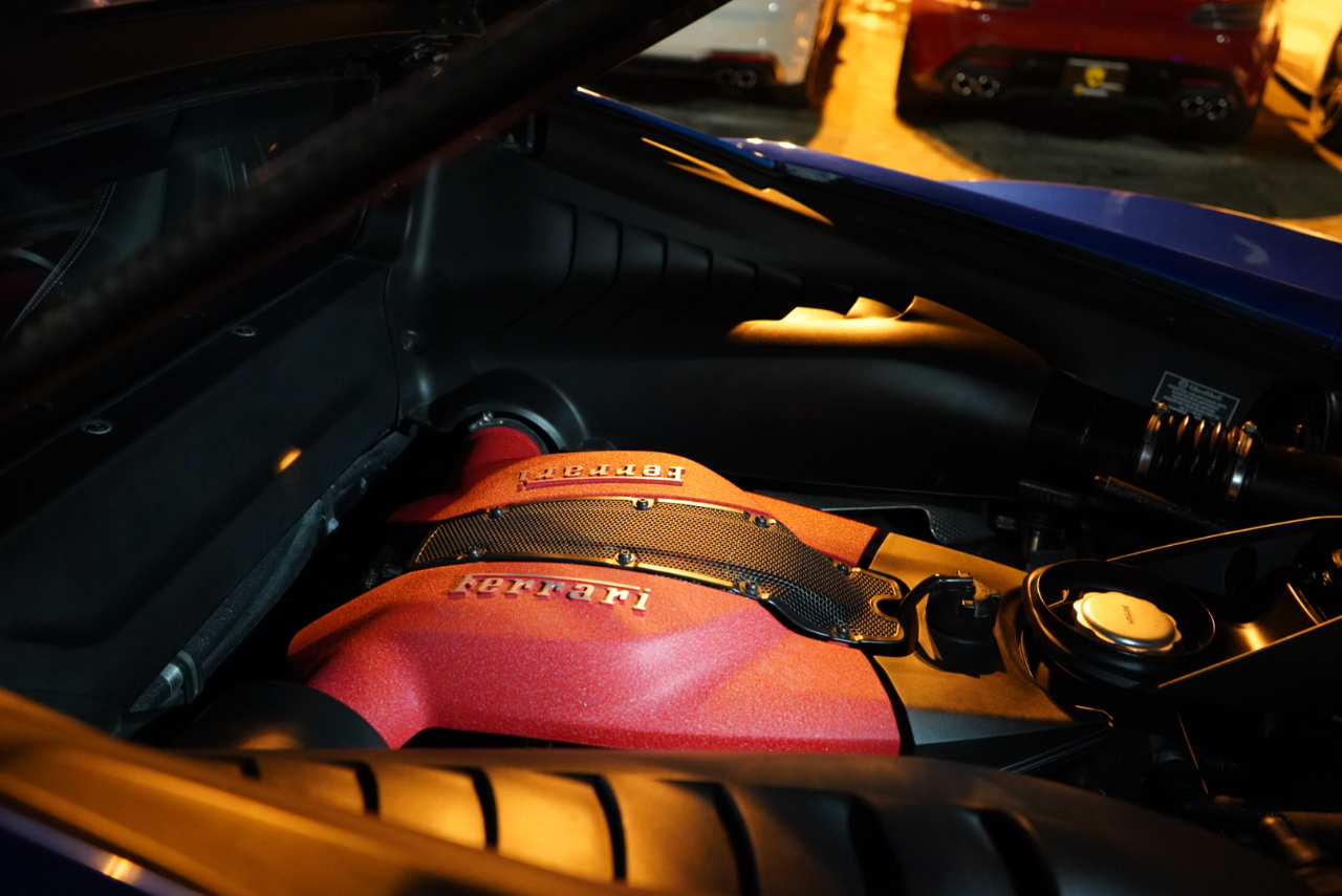 Ferrari F8 Tributo Coupe 2021