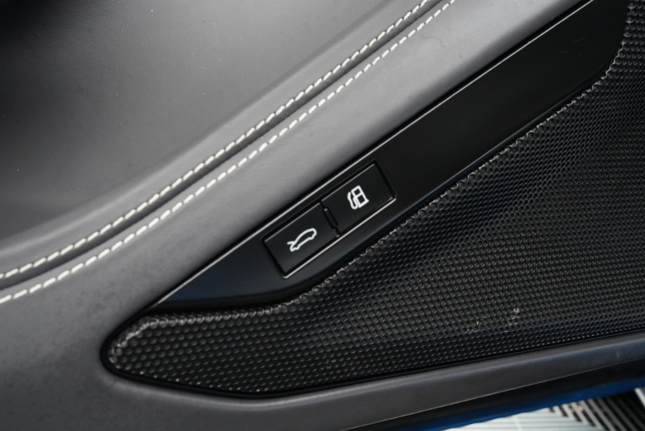 Ferrari F8 Tributo Coupe 2021