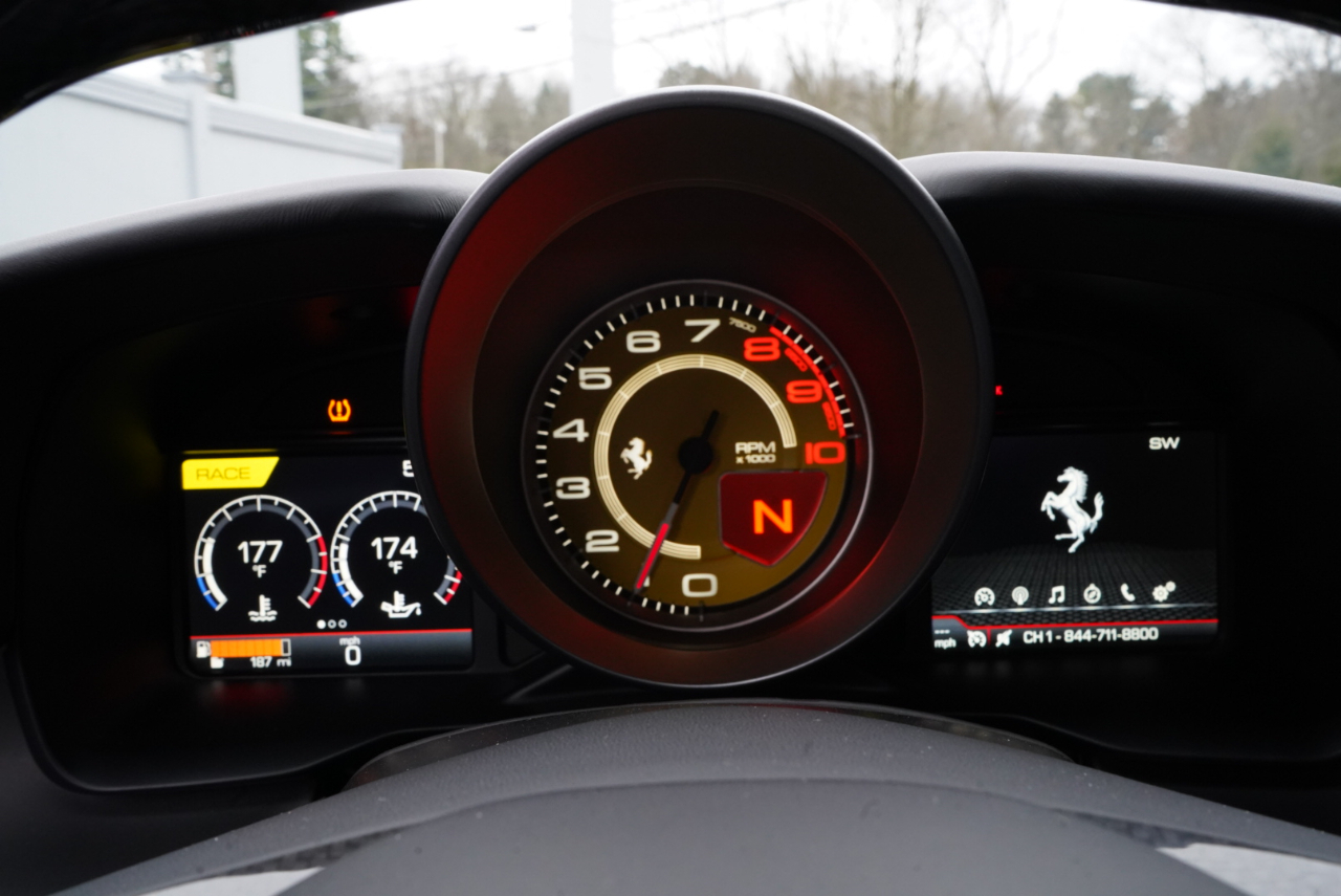 Ferrari F8 Tributo Coupe 2021