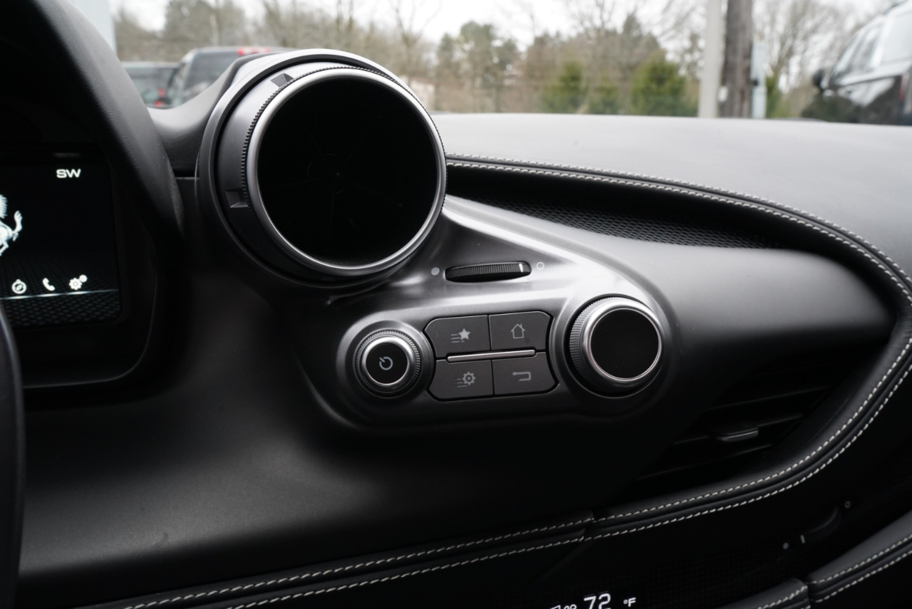 Ferrari F8 Tributo Coupe 2021