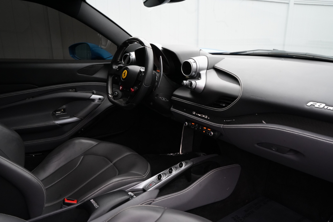 Ferrari F8 Tributo Coupe 2021