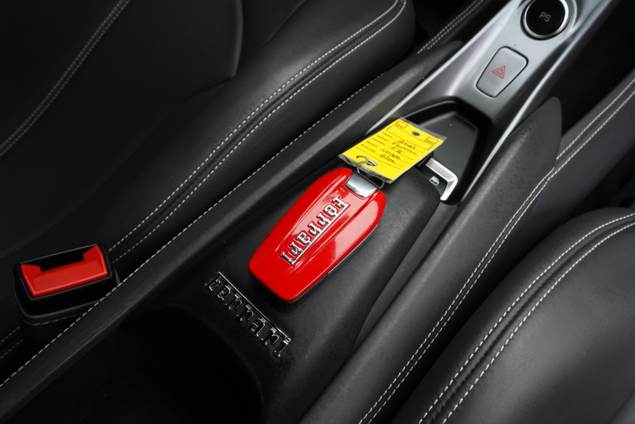 Ferrari F8 Tributo Coupe 2021