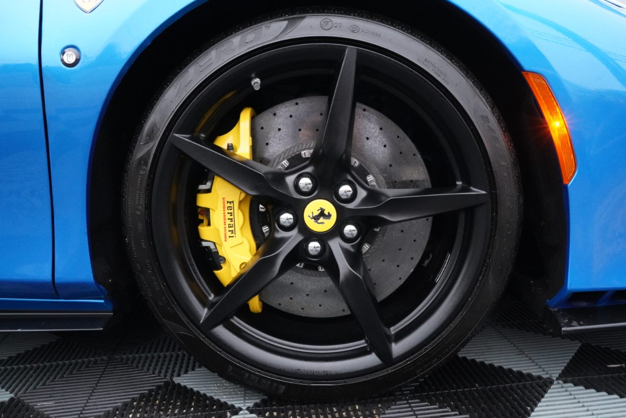 Ferrari F8 Tributo Coupe 2021