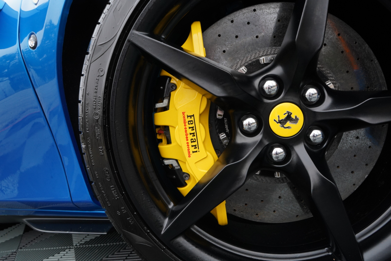 Ferrari F8 Tributo Coupe 2021