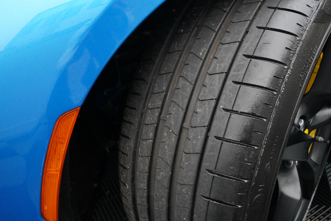 Ferrari F8 Tributo Coupe 2021