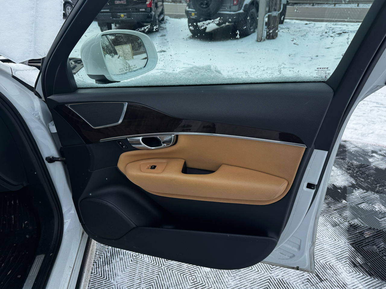 Volvo XC90 AWD 4dr T6 Momentum 2016