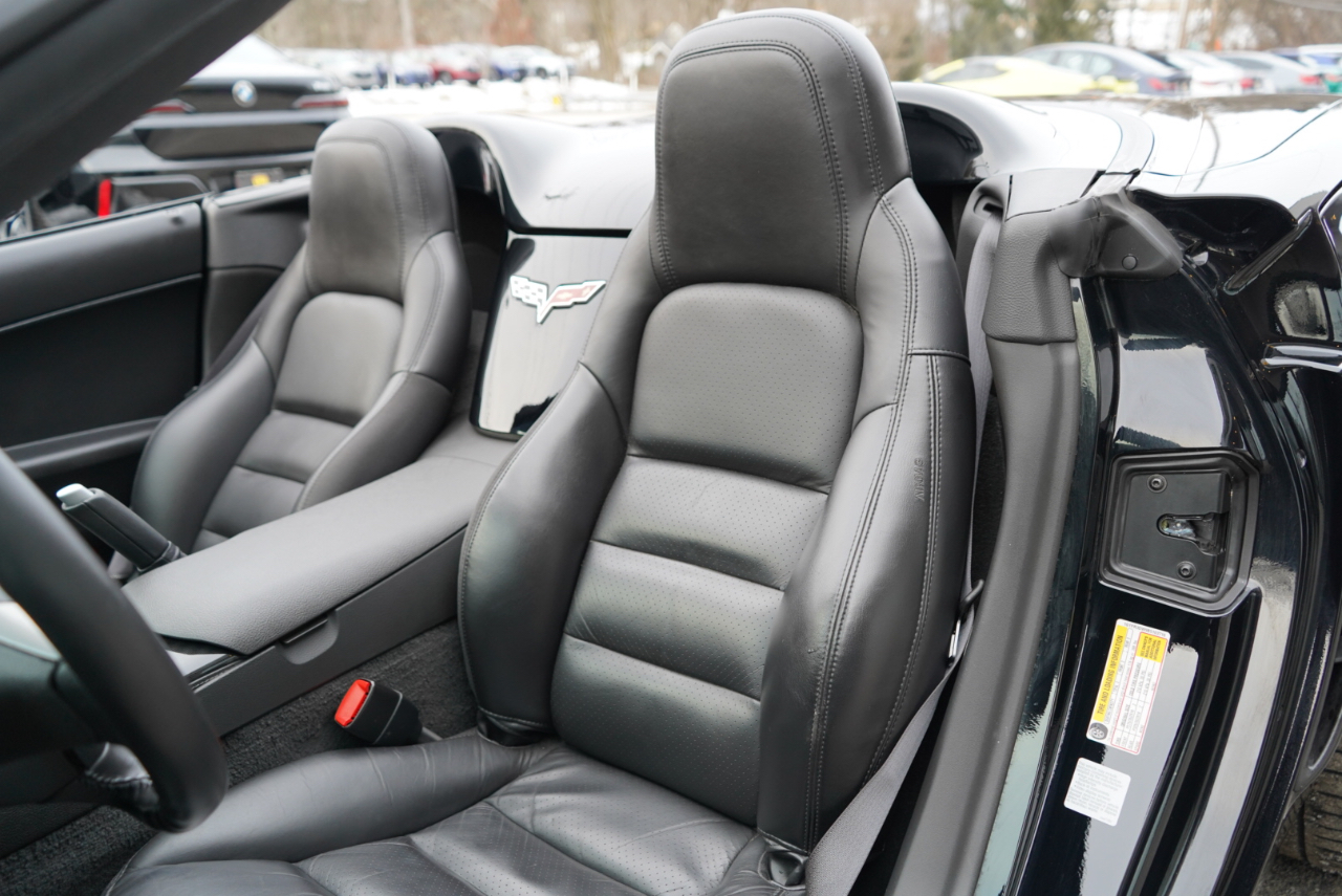 Chevrolet Corvette 2dr Conv Z16 Grand Sport w/2LT 2011