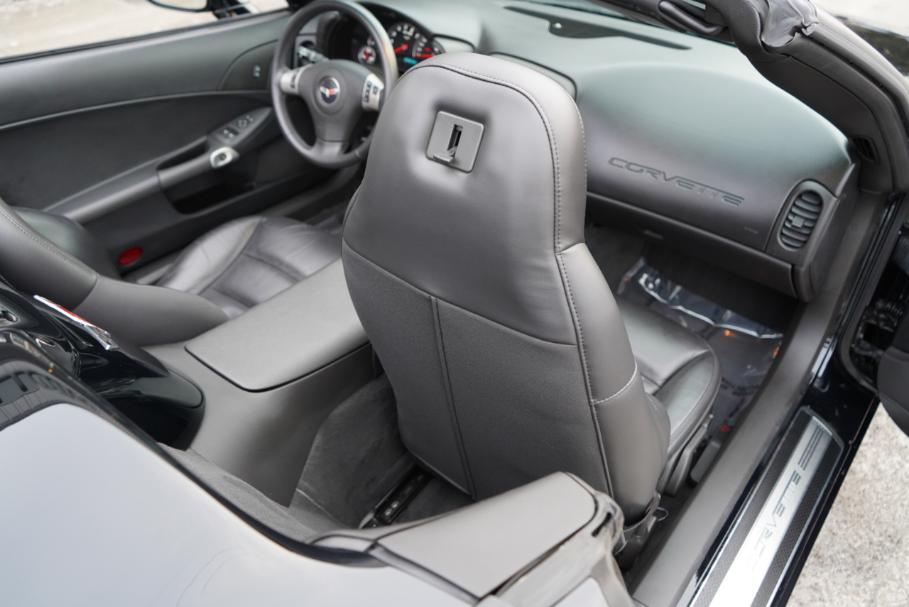 Chevrolet Corvette 2dr Conv Z16 Grand Sport w/2LT 2011