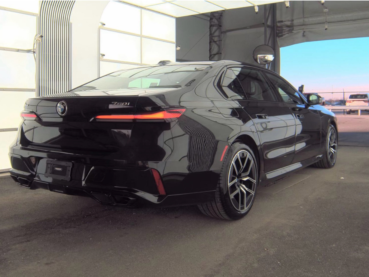 BMW 7 Series 760i xDrive Sedan 2023