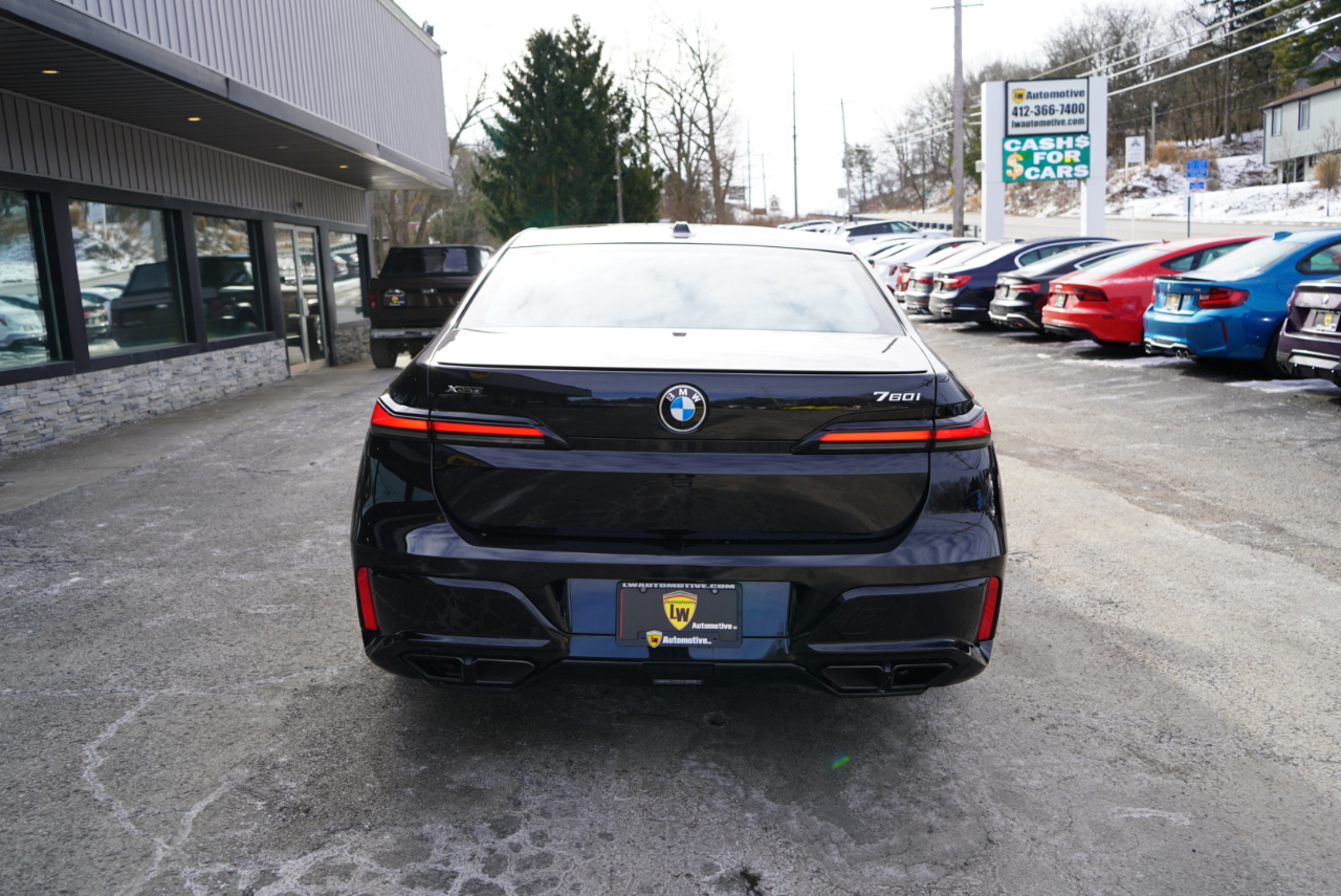 BMW 7 Series 760i xDrive Sedan 2023